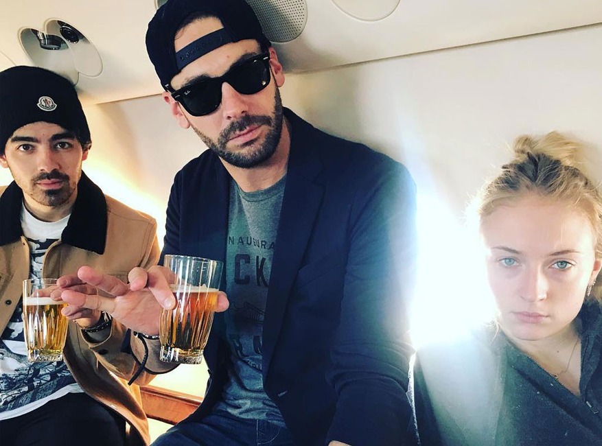 Joe Jonas, Sophie Turner, Switzerland